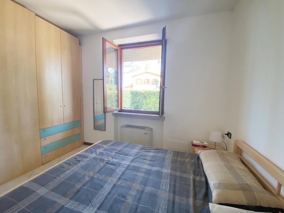 Apartment With Garden And Grill - Green Residence Sirmione เดเซนซาโนเดลการ์ดา ภายนอก รูปภาพ